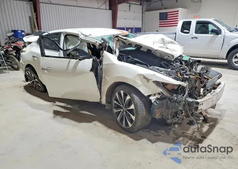 2016 Nissan Maxima 3.5S z USA, uszkodzony, nr VIN 1N4AA6AP3GC375850